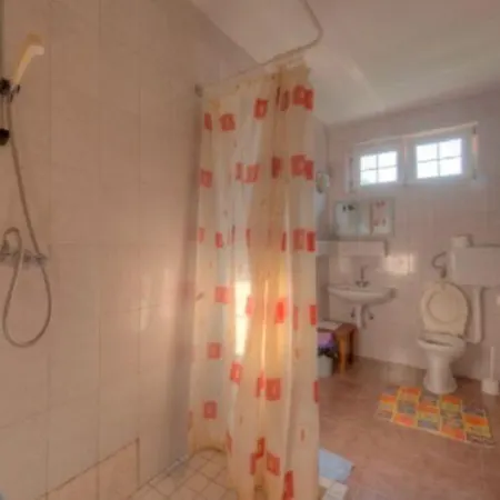 Oda ve Kahvaltı Retro Nadas Vendeghaz 3*